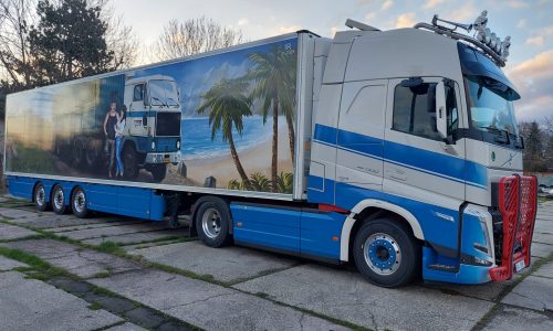 Volvo S 500 a Frigo Schmitz